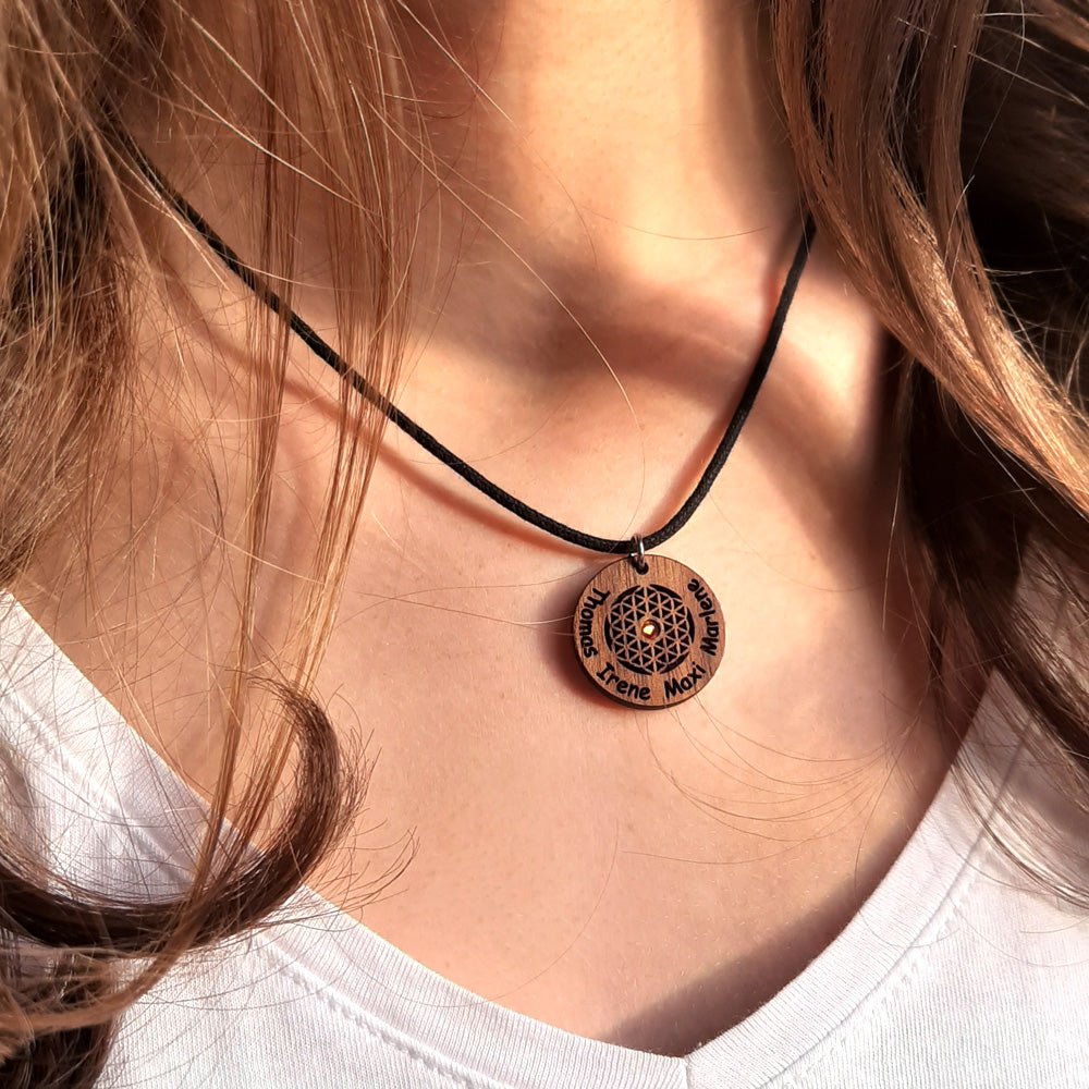 Halskette "Blume des Lebens" personalisiert, Glitzerstein - Nanino Design Onlineshop -