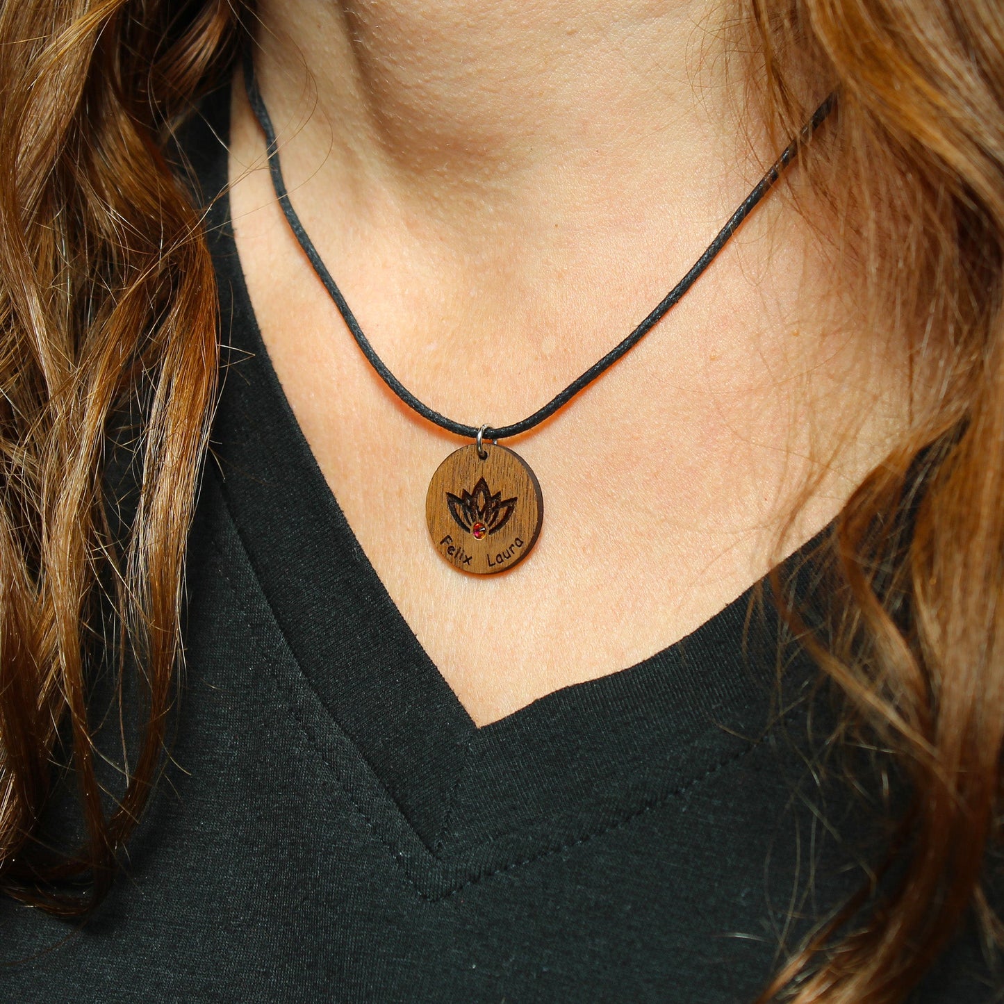 Halskette "Lotusblume" personalisiert, Glitzerstein - Nanino Design Onlineshop -