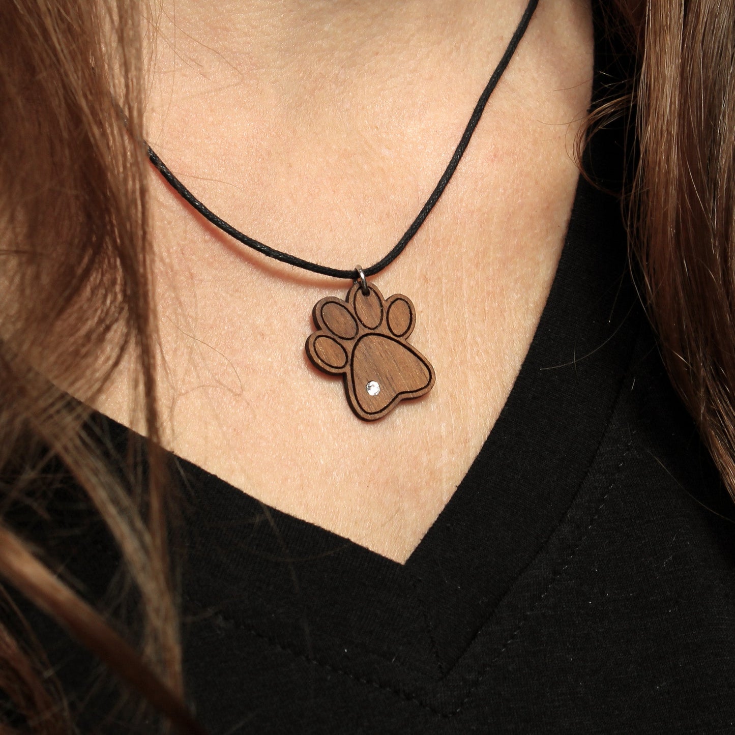 Halskette "Pfote ohne Krallen" mit Glitzerstein - Nanino Design Onlineshop -