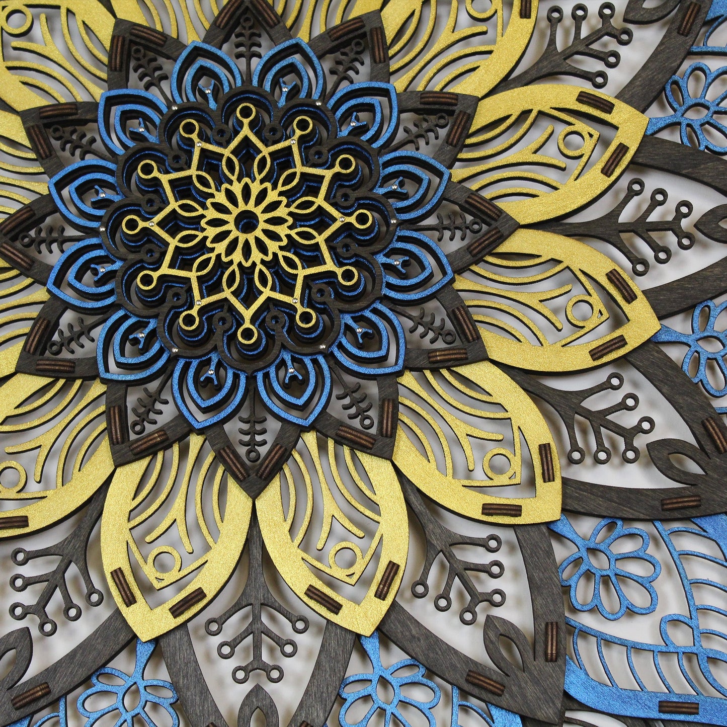 Wandbild Holz "Mandala Blau Gold" 8-lagig, 80cm - Nanino Design Onlineshop -