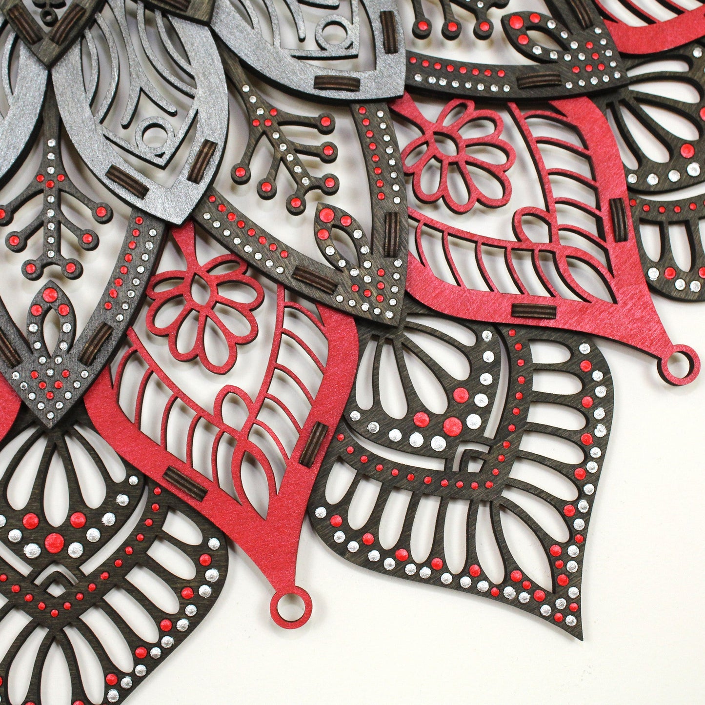 Wandbild Holz "Mandala Rot Silber mit Punktmalerei" 8-lagig, 80cm EINZELSTÜCK - Nanino Design Onlineshop -