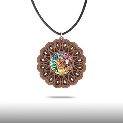 Halskette Mandala "Unendlichkeit" groß aus Holz mit Glasstein - Nanino Design Onlineshop -