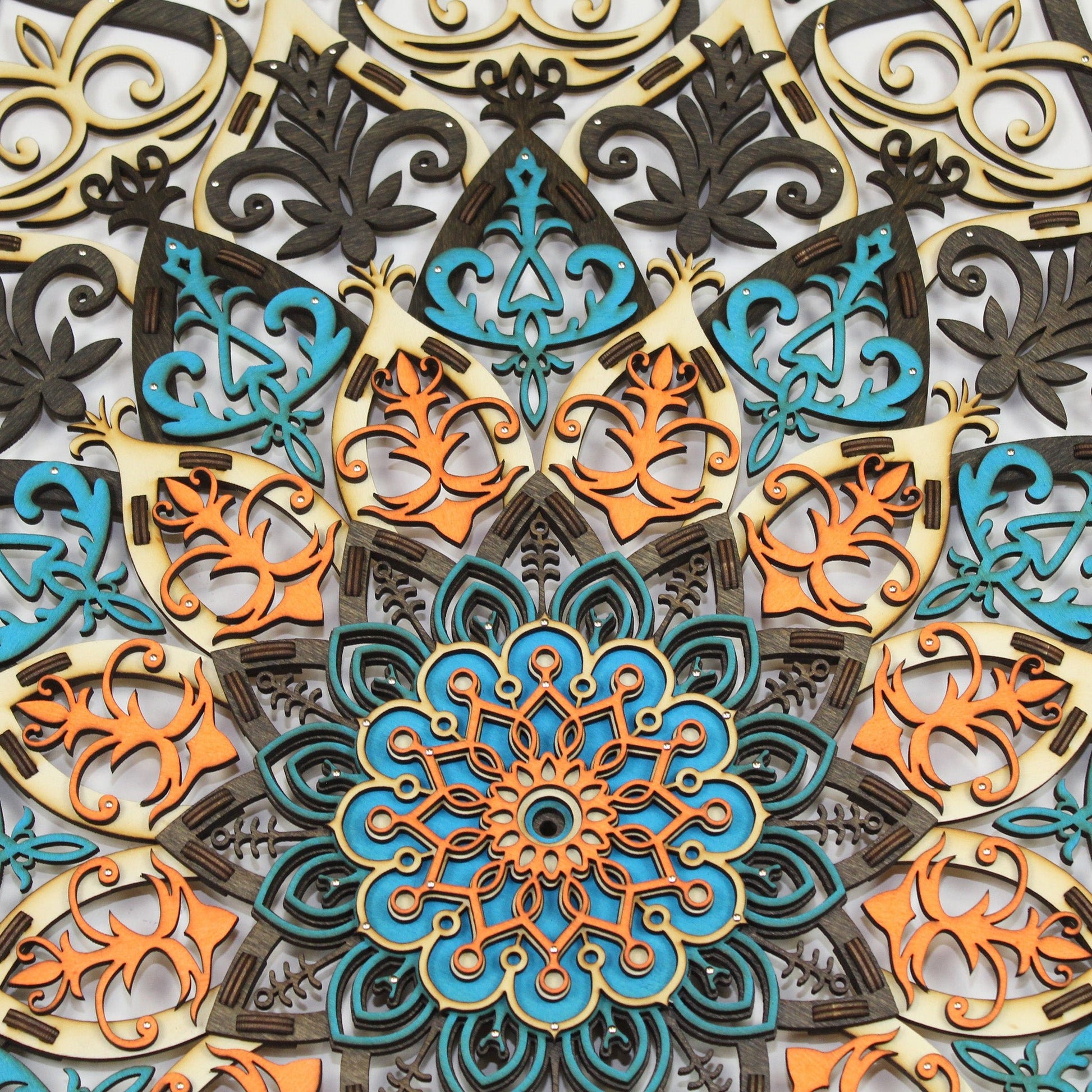 Wandbild Holz "Mandala V2 Orange Blau" 8-lagig, 80cm - Nanino Design Onlineshop -